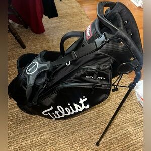 Titleist Stand Black Golf Bag